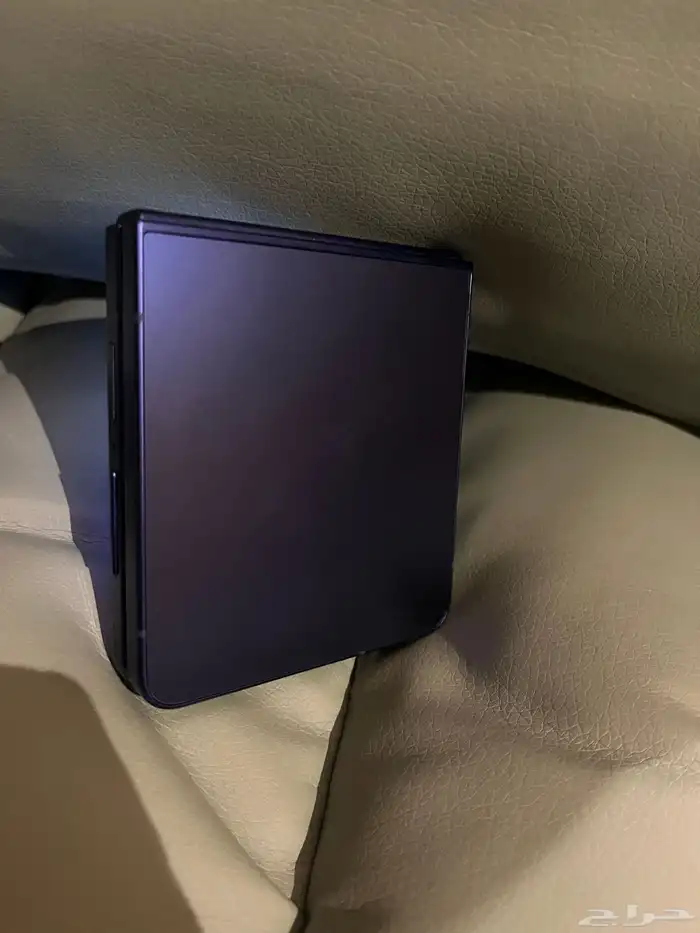 جالكسي z flip 7 وساعه سامسونج galaxy watch8 classic 2