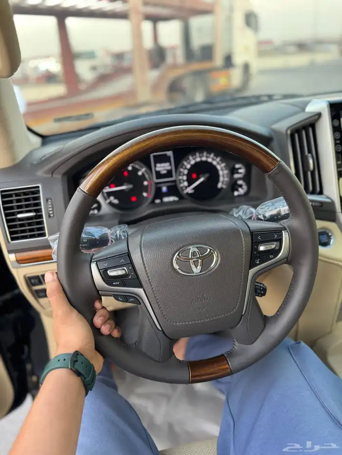 في إكس أر 2016. رقم 1 7