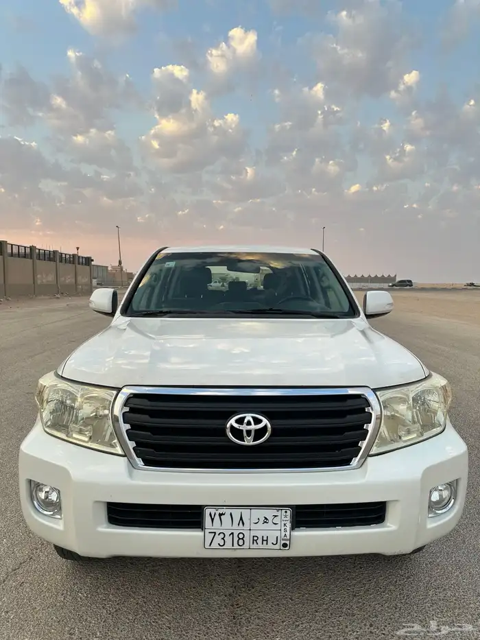 جيب لاندكروزر جي بلد كامل 2012 2