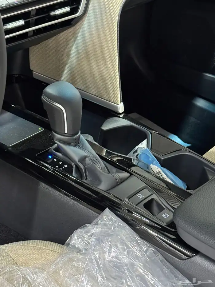 تويوتا   كامري LE فتحة بنزين 2025 جديد 122.450 شامل 12