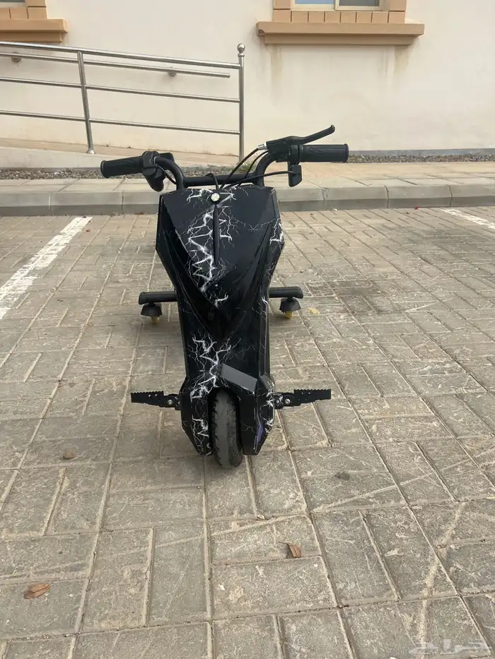 سكوتر درفت يشهد الله نضيف مافيه الا الكفر الخلفي يبغاله شد 0