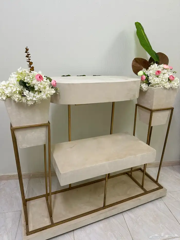 طاولة استقبال 1