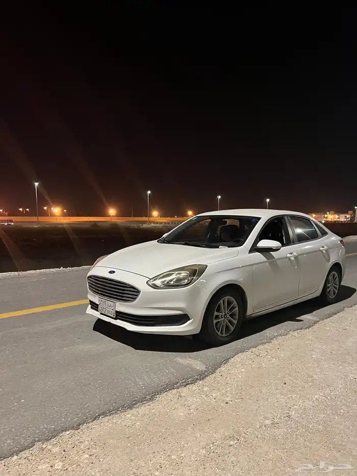 اسكورت نظيف ممشى قليل سيارة اقتصادية 0