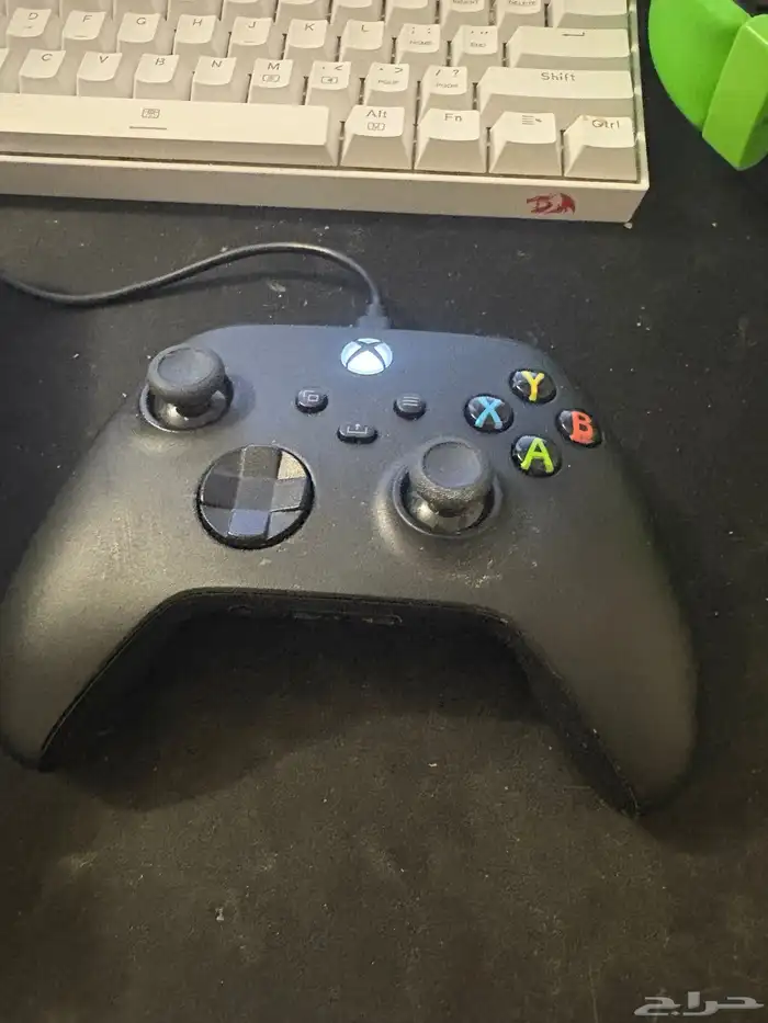 كنترول اكس بوكس لون اسود للبيع السعر 170 0