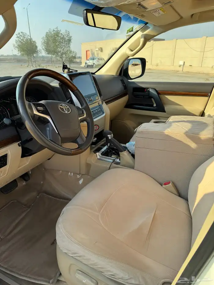 لاند كروزر 2016 سعودي وكالة 8