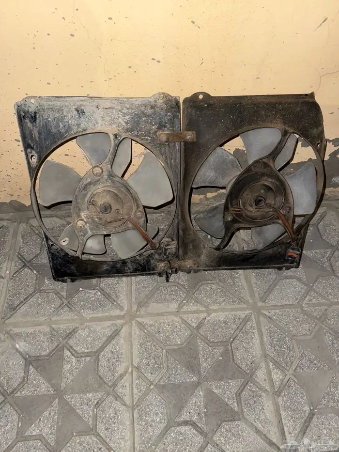 للبيع مراوح هايلوكس 1