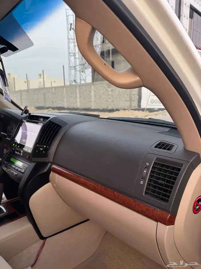 تويوتا لاندكروزر جي اكس ار 2015 فل كامل 16