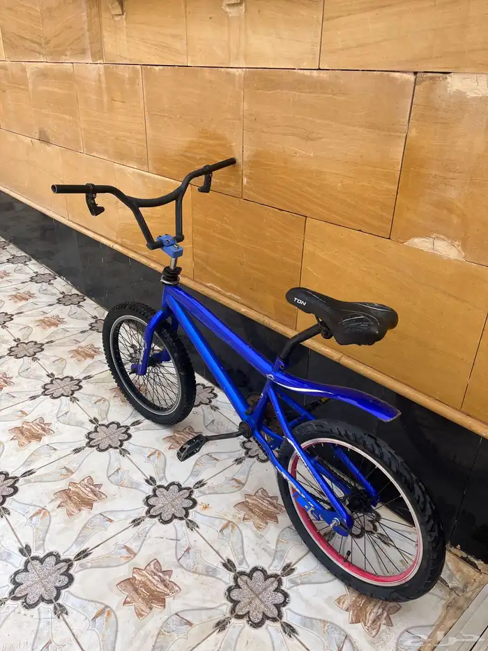 سيكل مقاص 20 الملاحظات1يبيله جنط ورا بس كل شي نضيف 0