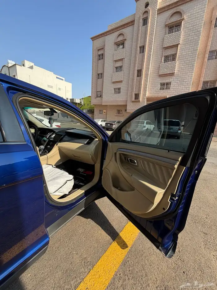 للبيع فورد تورس 2013 نص فل 10