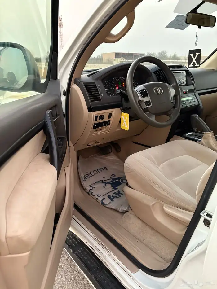 جيب لاند كروزر2015 12