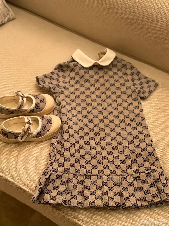 فستان و شوز أطفال قوتشي للبيع 0