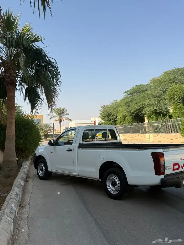 للبيع ايسوزو 2022 نظيف 5