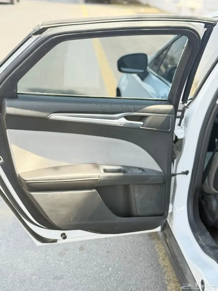 فورد فيوجن 2015 لون ابيض ممشى 276 الف 6