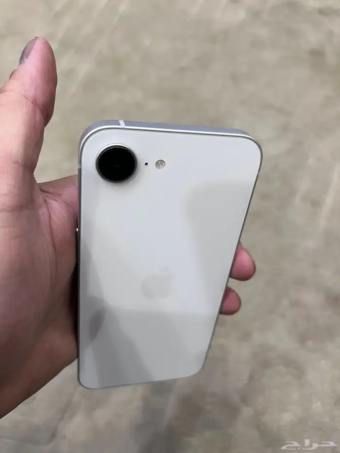 ايفون 16e 256 2