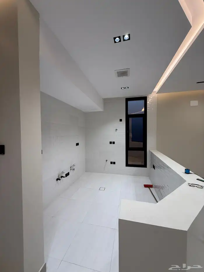 للبيع فيلا مودرن دورين وملحق بتصميم وديكورات معماريه حديثه 33