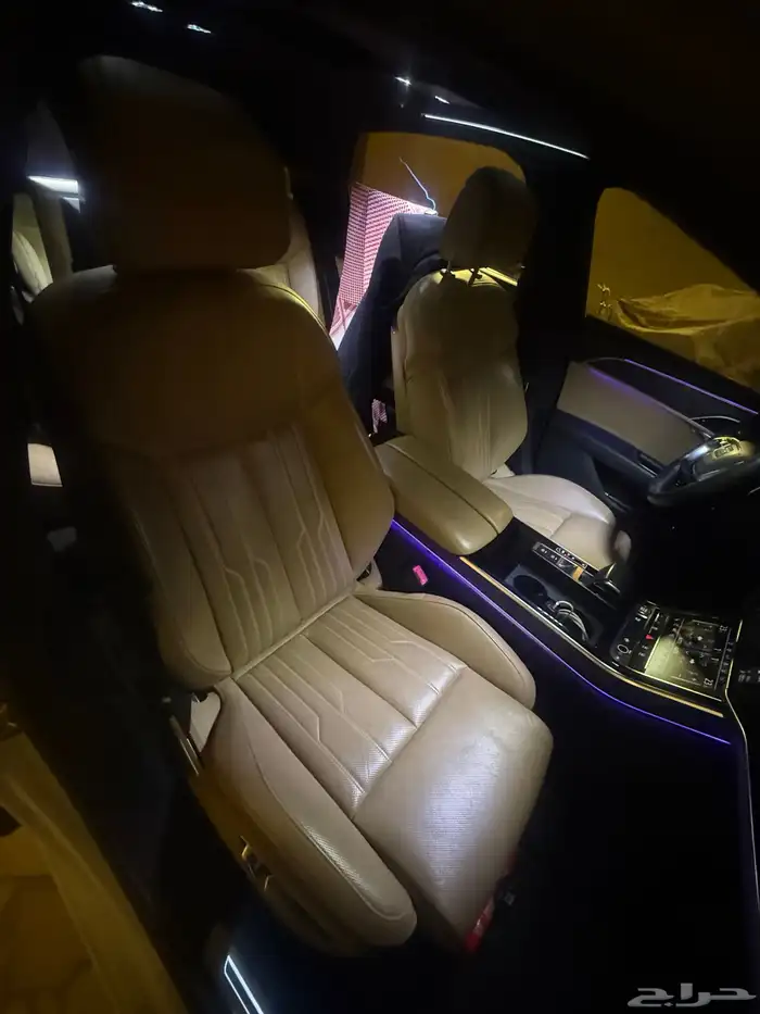 اودي A8 ابيض 2019 1