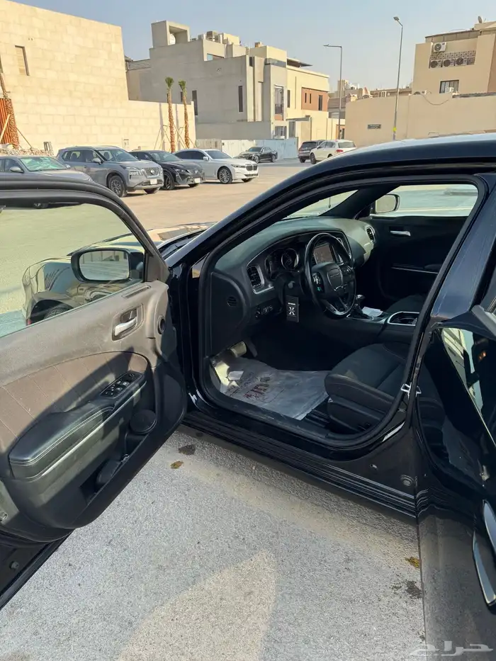 دودج تشارجر 2020 ممشى 144 مستخدم اول نضيفه 5