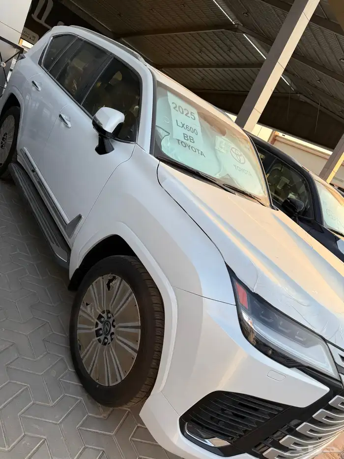 لكزس BB 2025 LX600 فل كامل عبداللطيف 3