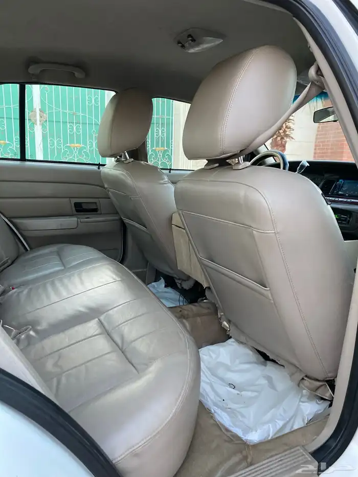 فورد كراون فكتوريا 2011 وكالة 19