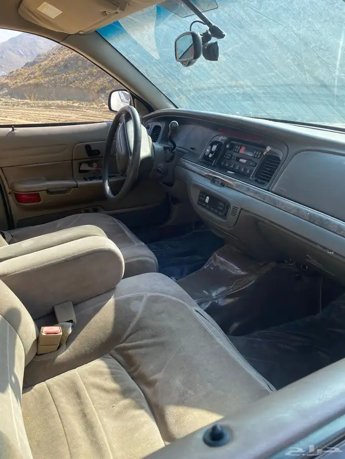 فورد فكتوريا 2002 للبيع 5