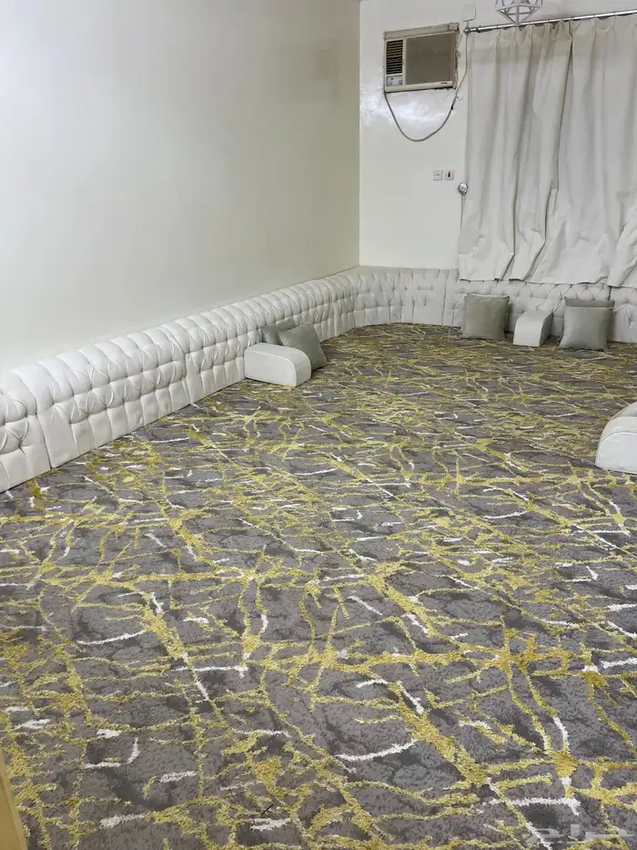 جلسه ارضي خشب شبه جديد مقاس طول 6 عرض3 50 1