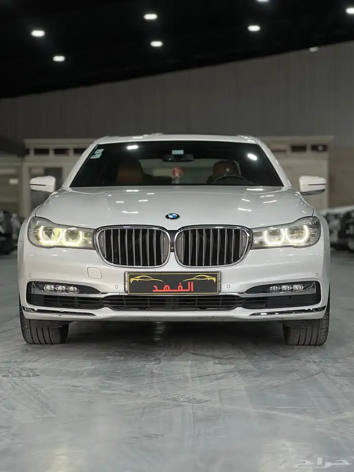 بي ام دبليو - 2019 - 740 - فل كامل - بسعر 99 الف 4