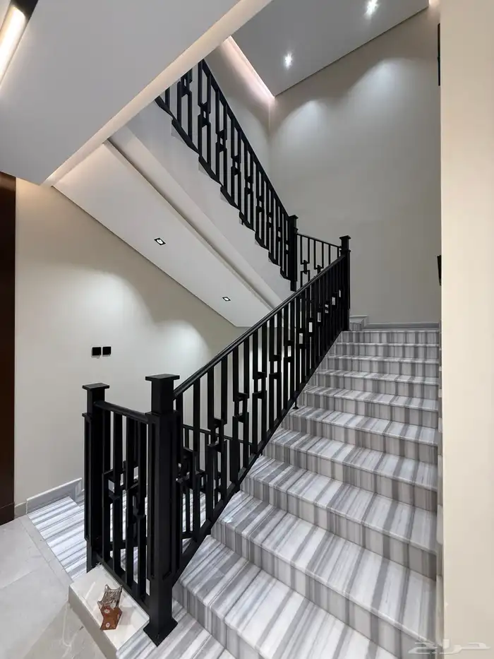 للبيع فيلا مودرن دورين وملحق بتصميم وديكورات معماريه حديثه 42