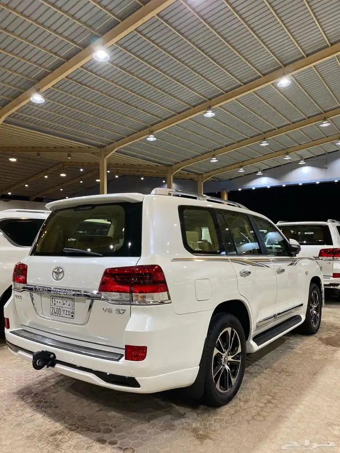 للبيع جيب VXS فل كامل 2016 هيدروليك بريمي عداد 74 الف 6