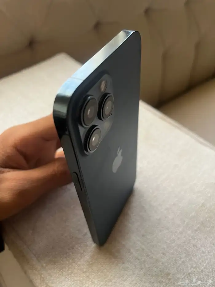 ايفون 12 برو ماكس 1