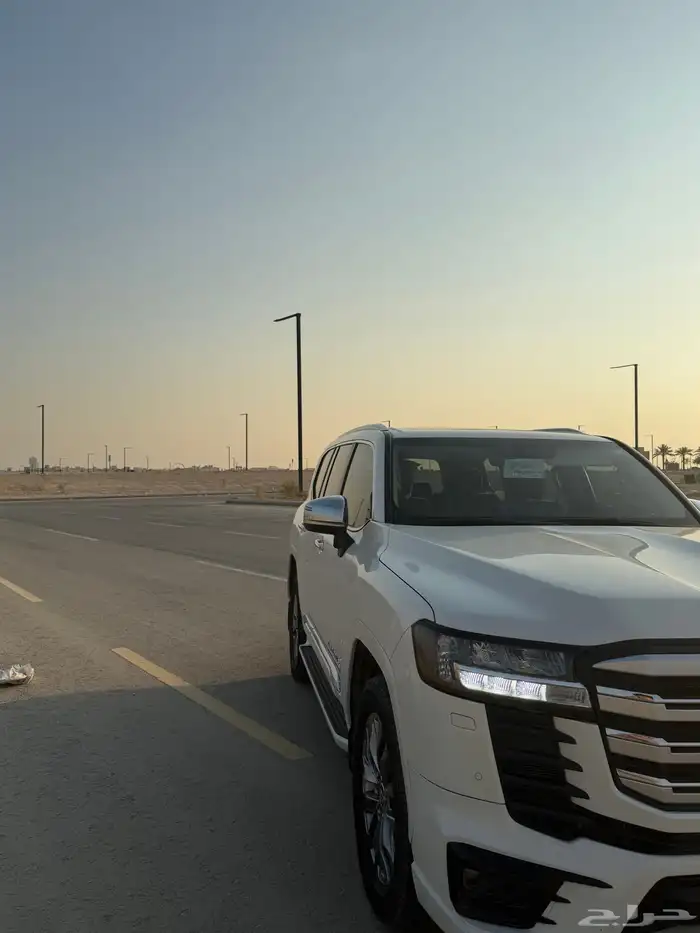 تويوتا لاندكروزر 2023 ديزل دبل L3 1