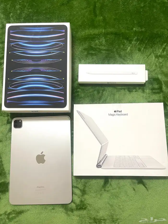 apple Ipad 1Tb pro M2 11  4th Gen Keyboard Pen 0