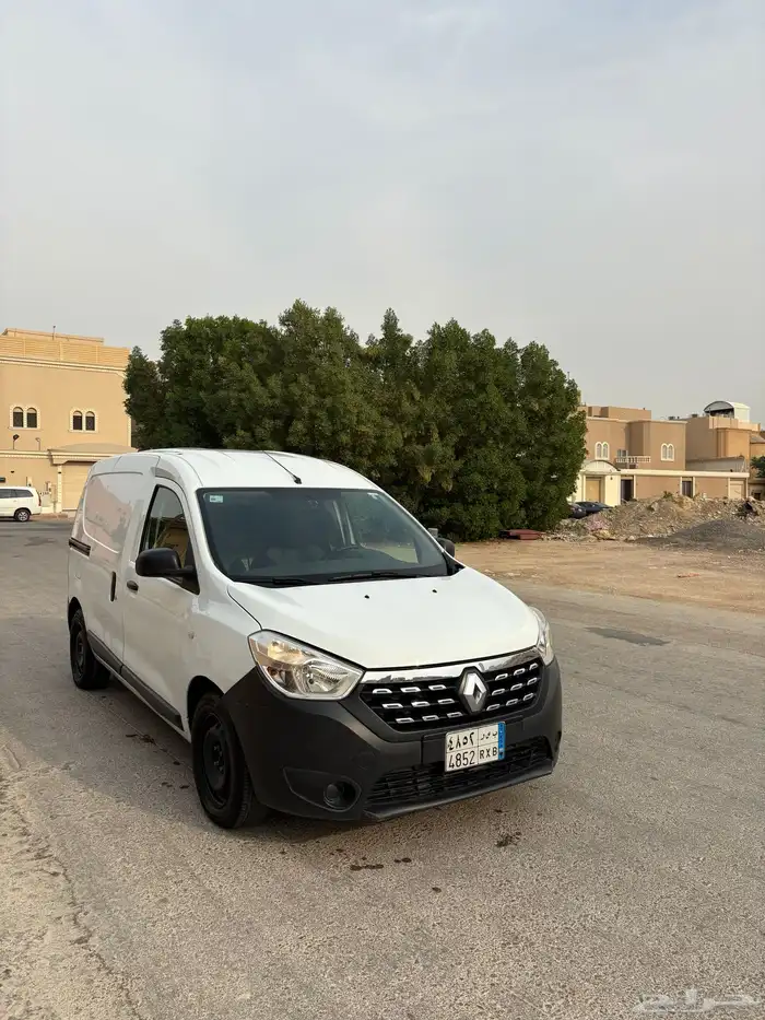 للبيع باص دوكور نظيف موديل 2022 1