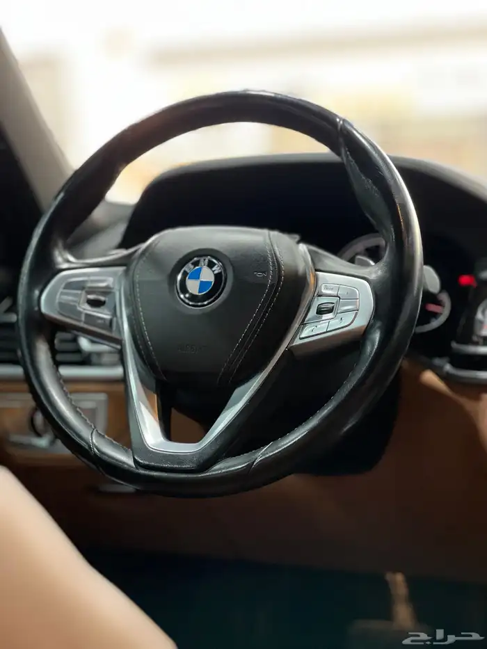 بي ام دبليو - 2019 - 740 - فل كامل - بسعر 99 الف 18