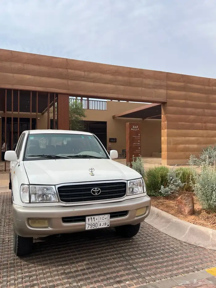 جيب لاندكروزر 2001G 2