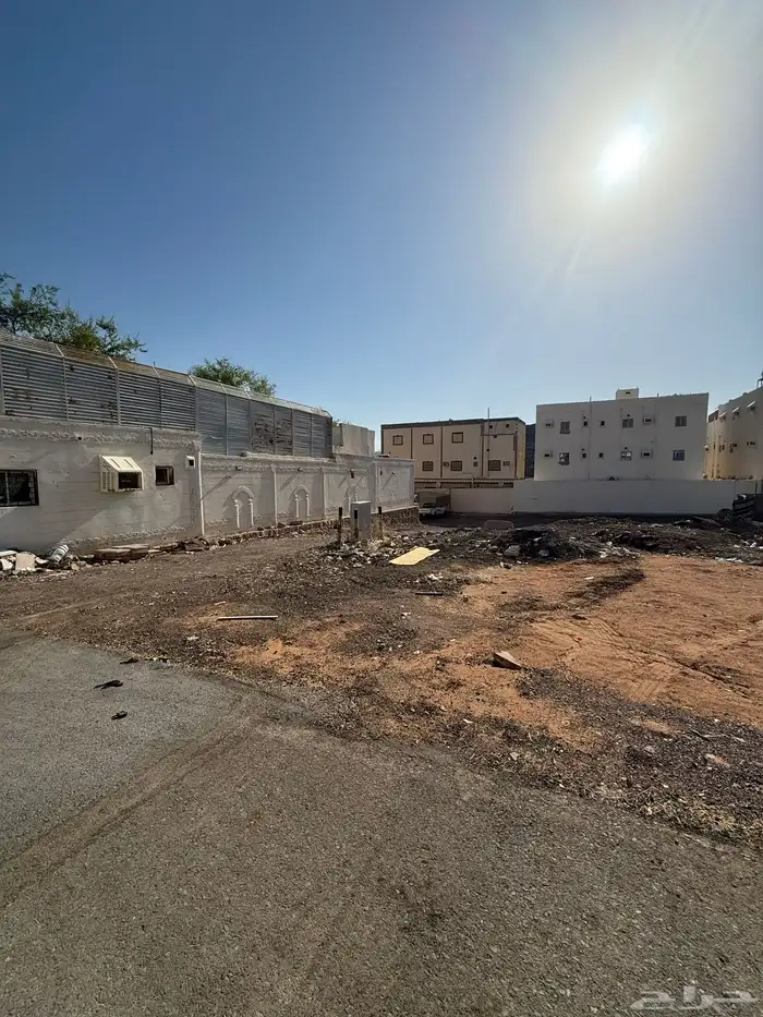 للبيع ارض في حي الربوة (الزهرة) م580 ثلاث واجهات 19