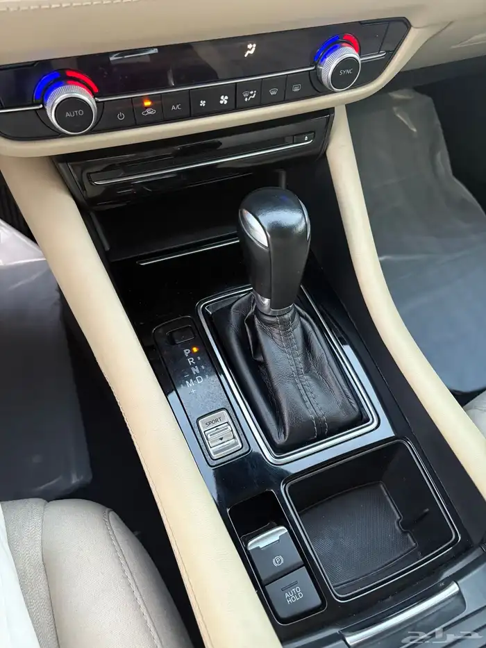 مازدا زوم 6 2021 - ستاندر سعودي عداد 68 الف كيلو فقط 12