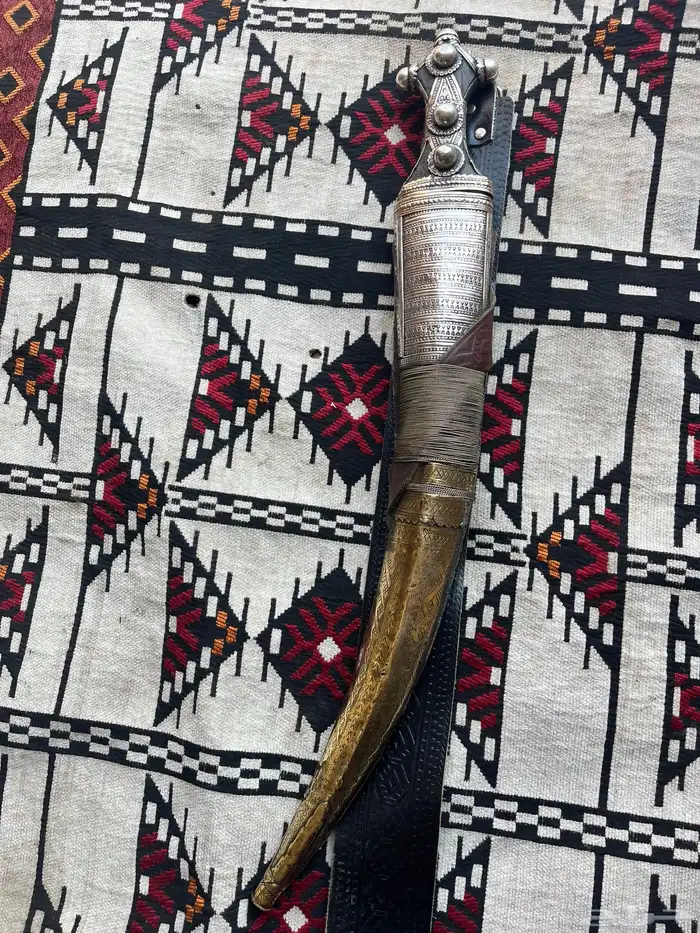 جنبية مالكي فضة سلة معير 0