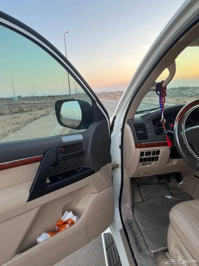 للبيع. جكسار 2014 2