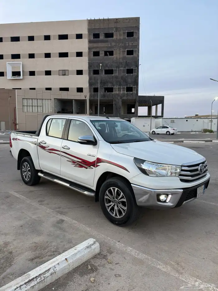 هايلوكس دبل فل كامل بصمه قير عادي بانزين 0