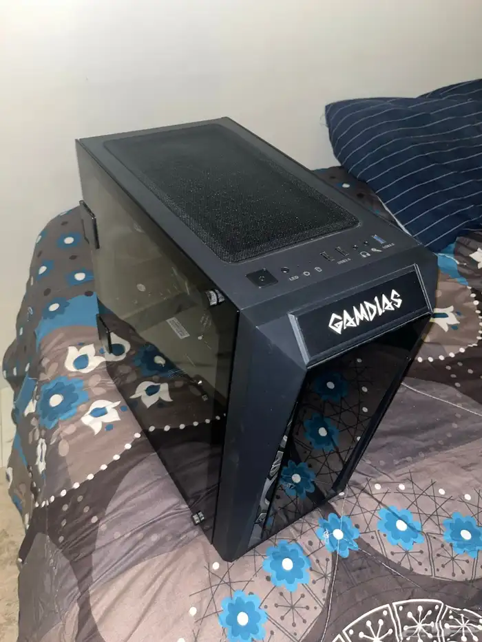 بيسي للبيع للصامل فقط تواصل واتس 9