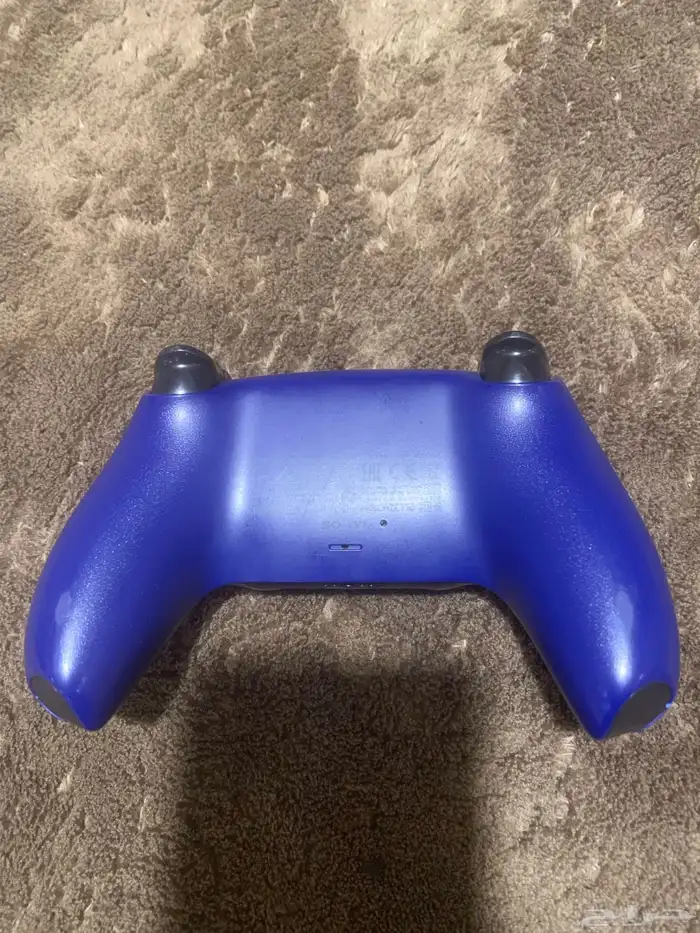 يد سوني فايف اللون ازرق مستخدمه مافيها ولا خراب السعر 100 1