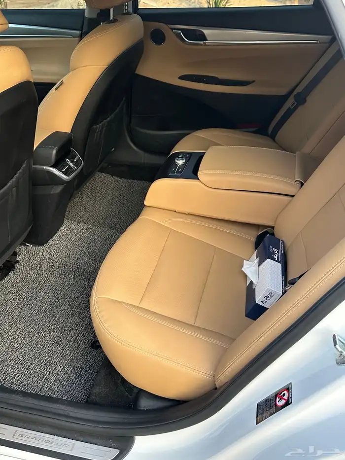 هيونداي ازيرا بنزين 2022 وارد كوريا 20