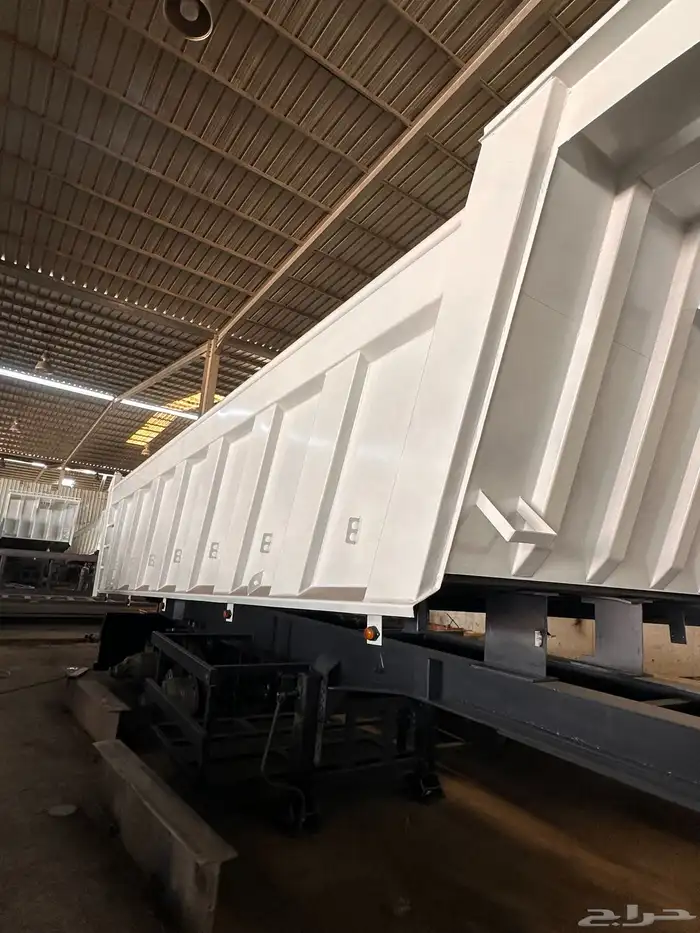 قلاب مربع 24 م بقاعده 16 طن 2