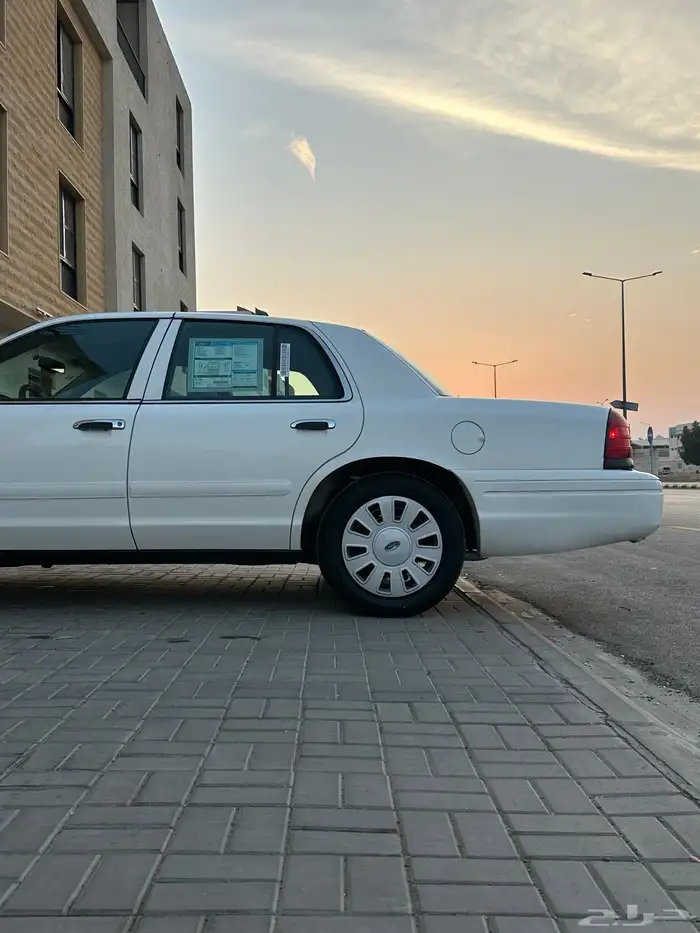 للبيع فورد بوليسي2006ممشى قليل 18