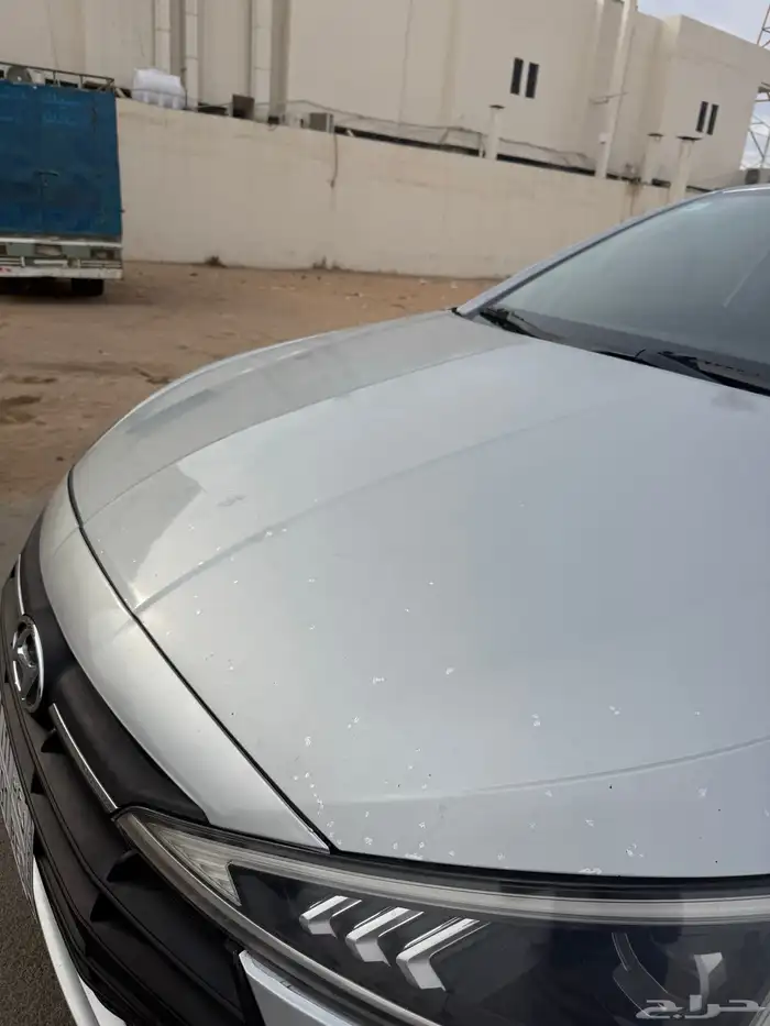 النترا 2019 لون فضي مكينة 2000 cc فتحة سقف قماش 6