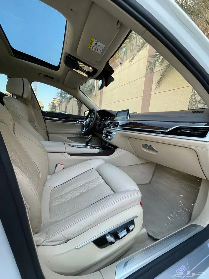 بي ام دبليو-2016-Li750-فل كامل- مواصفات خاصة- الناغي 30