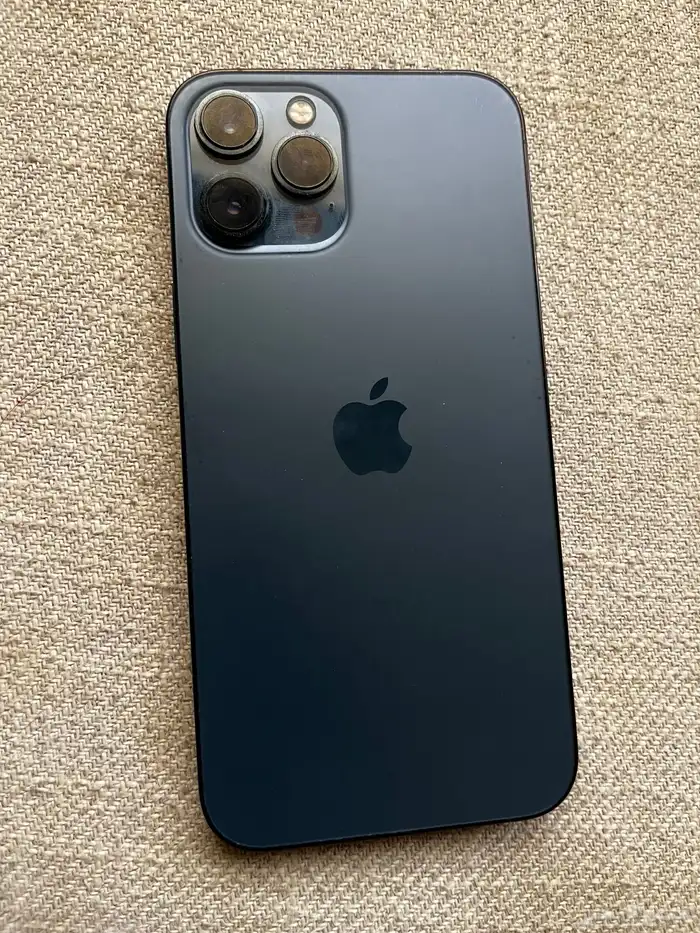 ايفون 12 برو ماكس 0