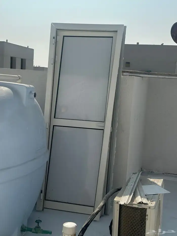 لبيع باب المنيوم ومغسله 0