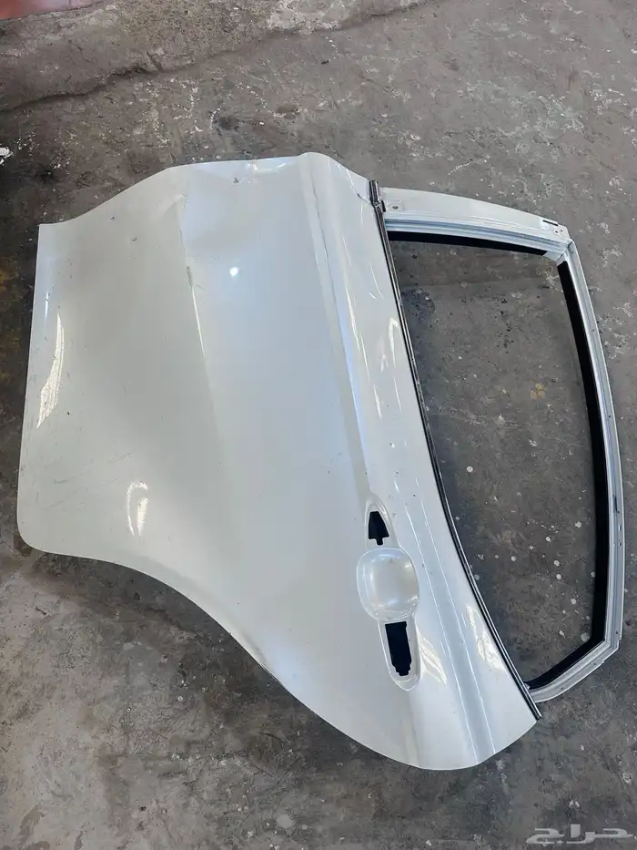 باب كامري 2025 ابيض لؤلؤي 0