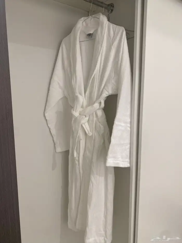 شقه مفروشه قريبه من الحرم 3 ك وقريبه 4